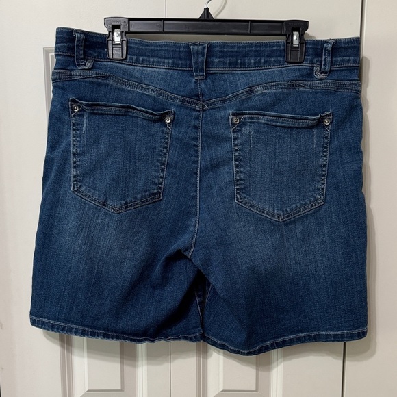 Wit & Wisdom Blue Denim Jean Shorts - Picture 4 of 8